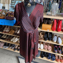 Load image into Gallery viewer, Club Monaco silk dress 10 NWT