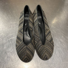 Load image into Gallery viewer, Eileen Fisher woven leather flats 7