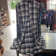 Load image into Gallery viewer, Habitat plaid button up tunic XL