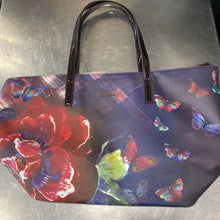 Load image into Gallery viewer, Desigual saffiano feel handbag