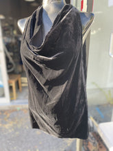 Load image into Gallery viewer, Ann Taylor velvet sleeveless top NWT 6