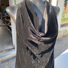 Load image into Gallery viewer, Ann Taylor velvet sleeveless top NWT 6