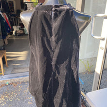 Load image into Gallery viewer, Ann Taylor velvet sleeveless top NWT 6