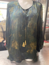 Load image into Gallery viewer, Johnny Was silk top NWT L