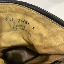 Load image into Gallery viewer, Frye ankle boots 6