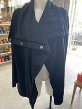 Load image into Gallery viewer, Lululemon wrap cardi 10