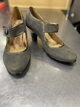 Load image into Gallery viewer, Soft mary janes 9