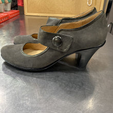 Load image into Gallery viewer, Soft mary janes 9
