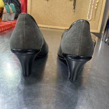 Load image into Gallery viewer, Soft mary janes 9