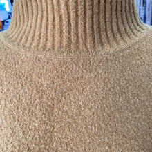 Load image into Gallery viewer, Club Monaco wool blend sweater M
