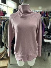 Load image into Gallery viewer, Lululemon sweater 8