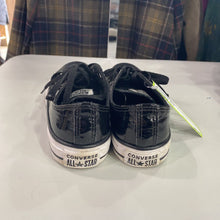 Load image into Gallery viewer, Converse patent sneakers 37