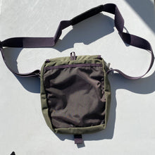 Load image into Gallery viewer, MEC Mountain Equipment Coop nylon small crossbody