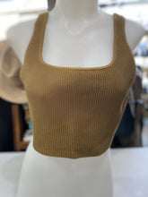 Load image into Gallery viewer, Babaton cropped tank top L