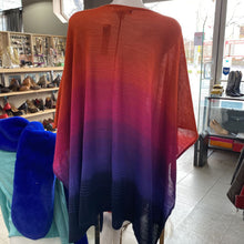 Load image into Gallery viewer, Jones New York wool blend light knit poncho O/S