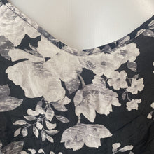 Load image into Gallery viewer, Wilfred floral silk cami S