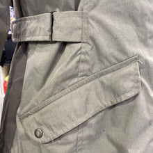 Load image into Gallery viewer, Columbia winter coat w removable hood XL