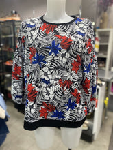 Load image into Gallery viewer, Icone puff sleeve top XL