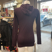Load image into Gallery viewer, Lululemon stretchy long sleeve top 4