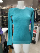 Load image into Gallery viewer, Lululemon stretchy long sleeve top 4