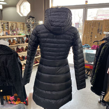 Load image into Gallery viewer, Lululemon down filled puffer coat 4