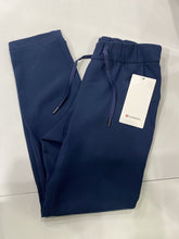 Load image into Gallery viewer, Lululemon On The Fly pants NWT 2
