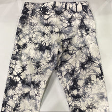 Load image into Gallery viewer, Lululemon tie dye leggings 10