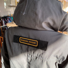 Load image into Gallery viewer, Canada Goose Rossclair Parka M