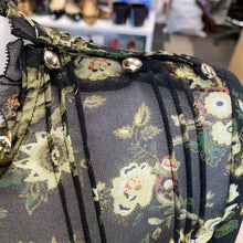 Load image into Gallery viewer, Wilfred flowy floral top M