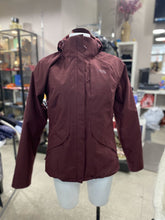 Load image into Gallery viewer, The North Face fuzzy lined jacket S