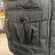 Load image into Gallery viewer, Eddie Beauer down coat XL