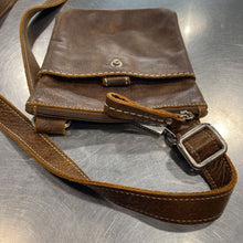 Load image into Gallery viewer, Roots small leather crossbody