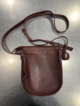 Load image into Gallery viewer, Roots small crossbody