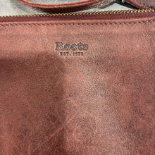 Load image into Gallery viewer, Roots small crossbody