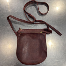 Load image into Gallery viewer, Roots small crossbody
