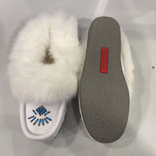 Load image into Gallery viewer, Softmoc white moccasins