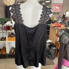 Load image into Gallery viewer, Elie Tahari silk lace trimmed top L