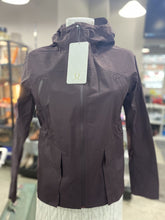 Load image into Gallery viewer, Lululemon Resist The Mist rain jacket NWT 4