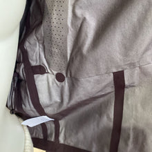 Load image into Gallery viewer, Lululemon Resist The Mist rain jacket NWT 4