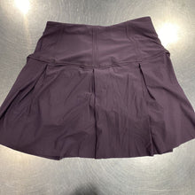 Load image into Gallery viewer, Lululemon print skort 2 Tall