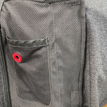 Load image into Gallery viewer, The North Face light zip up jacket M