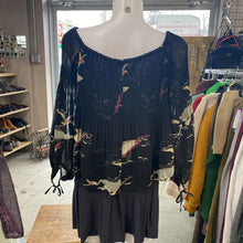Load image into Gallery viewer, Wilfred pleated top S