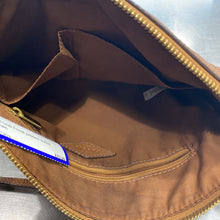 Load image into Gallery viewer, Fossil pebbled leather handbag