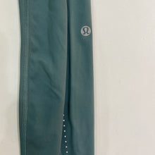 Load image into Gallery viewer, Lululemon leggings 4