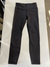 Load image into Gallery viewer, Lululemon leggings 4
