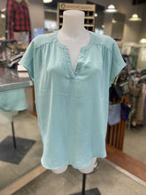Load image into Gallery viewer, Banana Republic (outlet) sleeveless top L