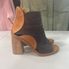 Load image into Gallery viewer, Free People open toe booties 38