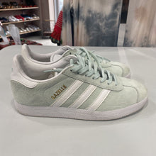 Load image into Gallery viewer, Adidas suede Gazelles 5