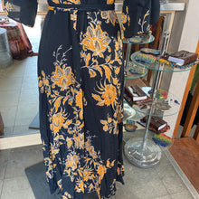 Load image into Gallery viewer, Zara wrap dress S