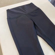 Load image into Gallery viewer, Lululemon leggings 4